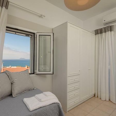 Full View In A Luxury House Villa Kalamaki  Exterior foto